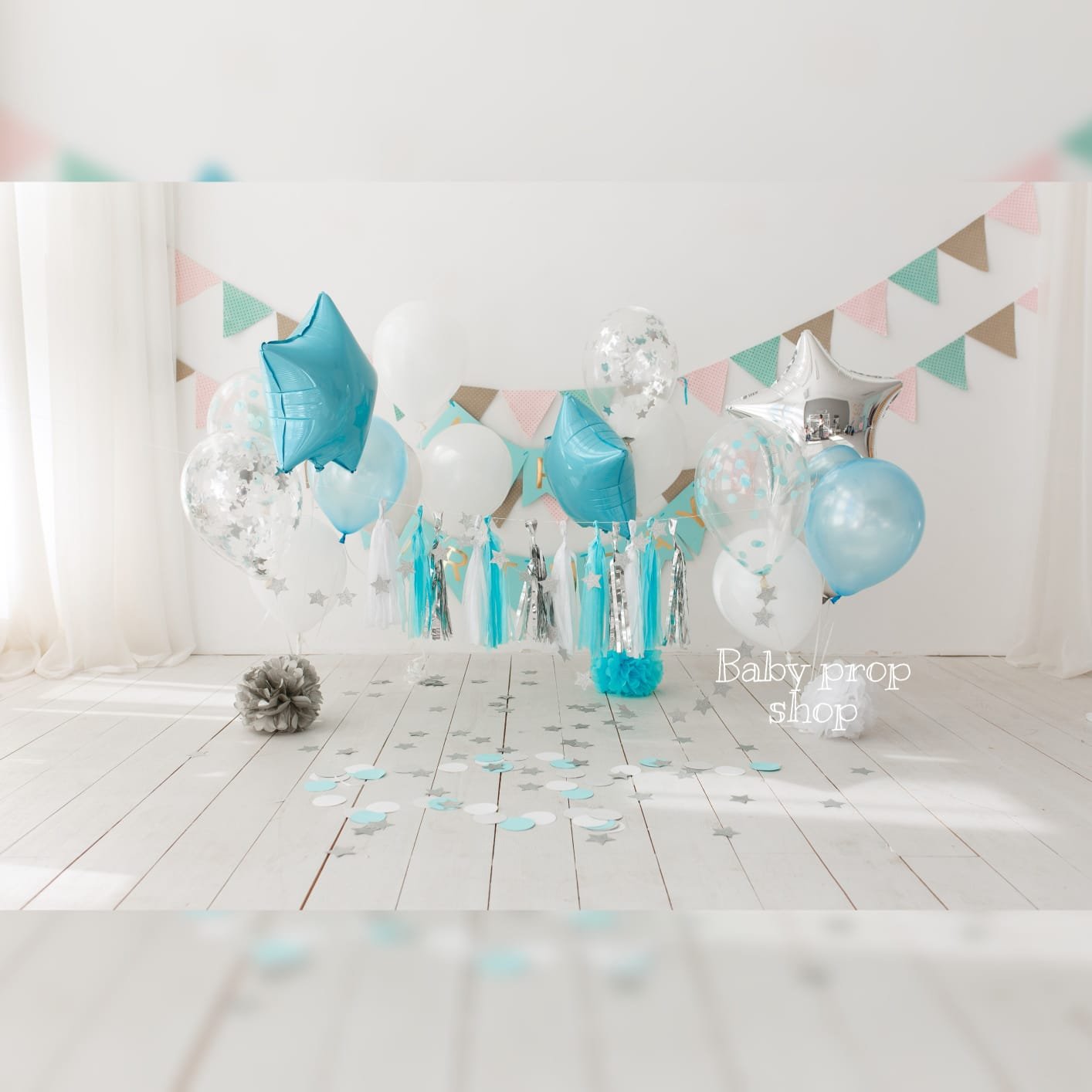 Festive Background Decoration For Birthday Celebration With Pink Girl  Cupcake Or Cake On Glass Stand, Letters Saying One And Pink Red Yellow  Balloons In Studio. Cake-smash First Year Concept. Stock Photo, Picture